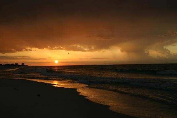 Wednesday Sunrise Beach and Surf Report 04/04/12