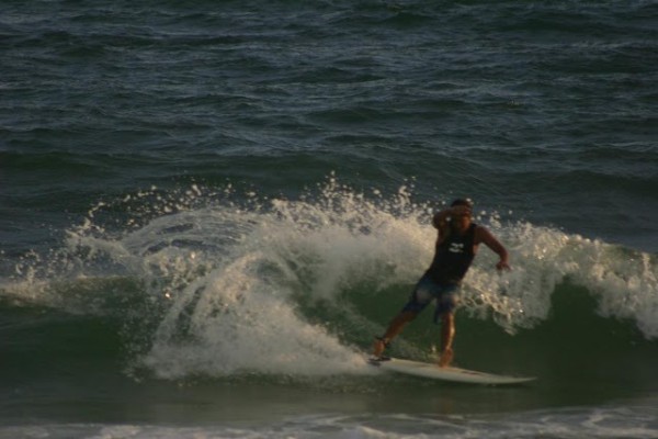 Thursday Evening Beach and Surf Report 04/05/12