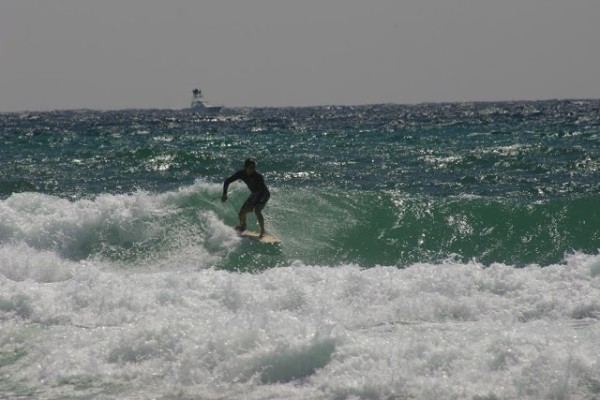 Saturday Noon Beach and Surf Report 04/07/12