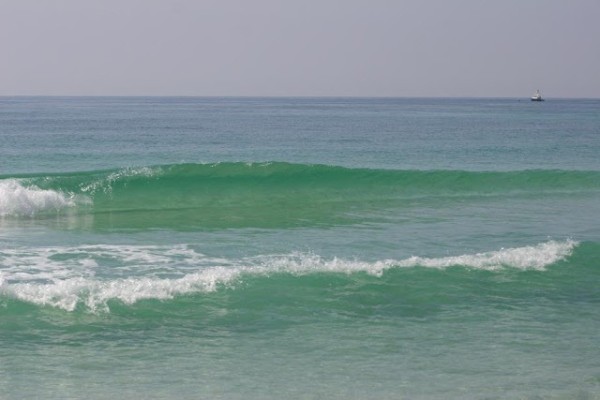 Monday Mid-morning Beach and Surf Report 04/09/12