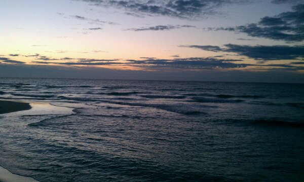 Monday Sunrise Beach and Surf Report 01/07/13