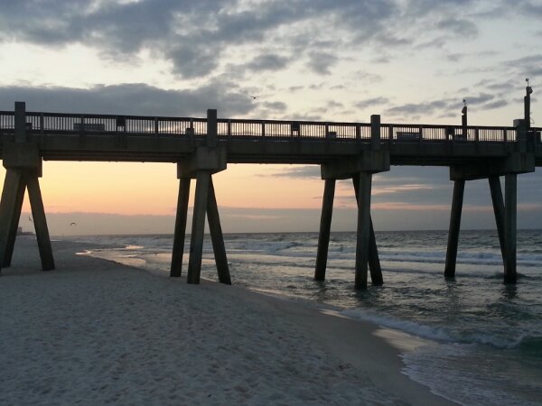 Monday Sunrise Beach and Surf Report 04/22/13