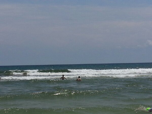 Sunday Midday Beach and Surf Report 07/28/13