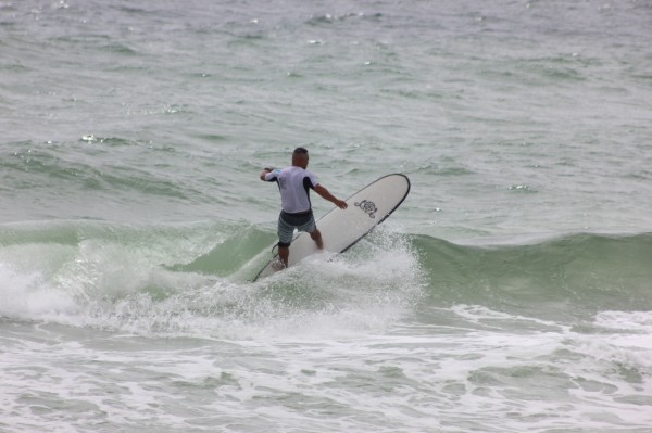 Thursday Midday Surfing Pics 09/19/13