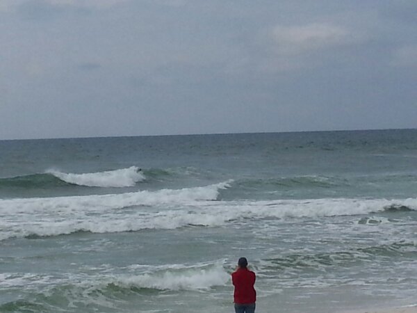 Thursday Midday Beach and Surf Report 04/17/14