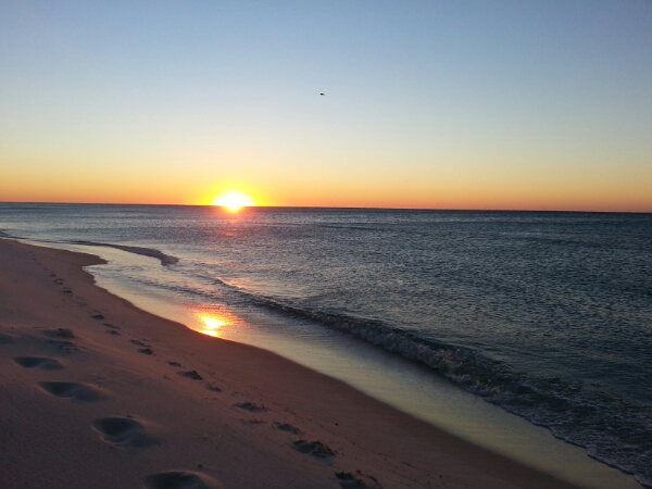 Saturday Sunrise Beach and Surf Report 11/01/14