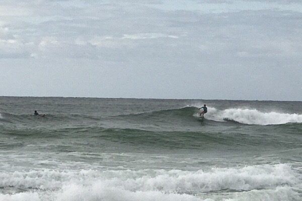 Sunday Mid-morning Beach and Surf Report 9/10/17